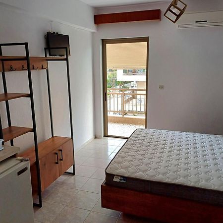 Μαρου Rooms Olympiaki Akti Exterior photo